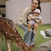 Aaliyah Massaid bawa Arash jalan-jalan