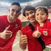 Abang L foto bareng Rizky Ridho