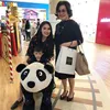 Selebriti bareng ibu mertua