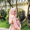 Selebriti cantik yang sedang hamil anak pertama