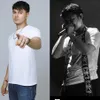 Adu gaya keren Nyoman Paul dan Rony Parulian, sama-sama jebolan Indonesian Idol season 12