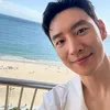Lee Je Hoon di Pantai