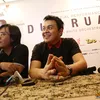 Akrab! Inilah Potret Bertemunya Ari Lasso Dengan Tulus 