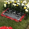 Joanna Alexandra Sambangi Makam Raditya Oloan
