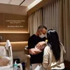 Ayah Alyssa Daguise menggendong baby Soso