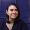 Amanda Manopo tersenyum