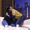 Amanda Manopo dipeluk Sara Wijayanto