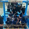 Ammar Zoni Naik Perahu ke Nusakambangan