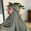 Kamari Putri Jennifer Coppen Pakai Mukena