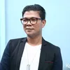 Andika Mahesa Pakai Kacamata
