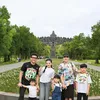 Anang dan Ashanty di Candi Borobudur