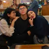 Kedekatan Angelina Sondakh dan Sang Putra
