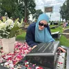 Angelina Sondakh ziarah makam