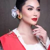 Krisdayanti Pakai Kebaya