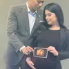 Annisa Pohan tunjukkan foto usg hamil anak kedua