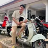 Anrez naik vespa