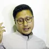 Arie Untung memberi keterangan kepada awak media