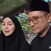 Arie Untung ditemani Fenita