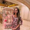 Arlova Taulany dapat kado uang