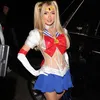 Paris Hilton Ngaku Tak Lakukan Botox
