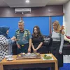 Awkarin beri kejutan di ultah sang ayah