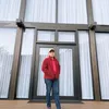 Ruben Onsu Pakai Jaket Merah