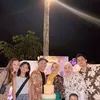 Umi Kalsum dan keluarga di Bali