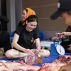 Ayu Ting Ting Potong Daging Kurban