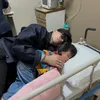 Atta Halilintar temani Azura tidur