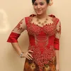 Juwita Bahar, lamaran