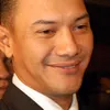Dekat di Mata, Dekat di Hati