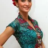 Atiqah Hasiholan