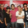 Ayu Azhari dan Axel Djody Band