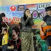 Mike Tramp, Ayu Azhari, Banjir