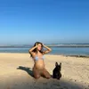 Jennifer Coppen Pakai Bikini Pamer Baby Bump