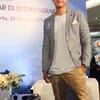 perut six pack, badan kekar, selebriti dengan badan kekar, olahraga selebriti