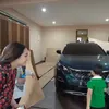 Rafathar Dapat Kado Mobil