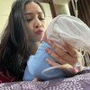 Sekali lagi selamat kepada Nagita Slavina dan Raffi Ahmad atas kelahiran baby R. Buat KLovers, stay tune terus di KapanLagi.com untuk update terbaru seputar baby R ya.
