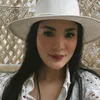 Nindy Makin Cantik Usai Cerai