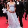 Barbara Palvin di red carpet