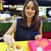 Cinta Laura makan durian