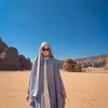 Kimberly Ryder di tengah gurun pasir