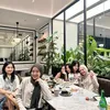 Inara Rusli Bersama Teman Selebritinya