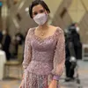 sarah menzel kebaya di 7 bulanan aurel