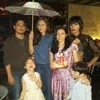 Penuh Emas! Perayaan Sweet 17 Shalom Razade Anak Wulan Guritno