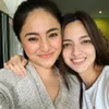 Potret persahabatan Marshanda dengan Nia Ramadhani.