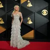 Sabrina Carpenter di Red Carpet Grammy Awards 2026