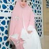 seleb pakai hijab, seleb non muslim pakai hijab, hijab selebriti