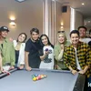 Thariq Halilintar dan Aaliyah Massaid Main Biliar