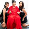 Trio Kwek Kwek Dea Ananda Leony Synchronize